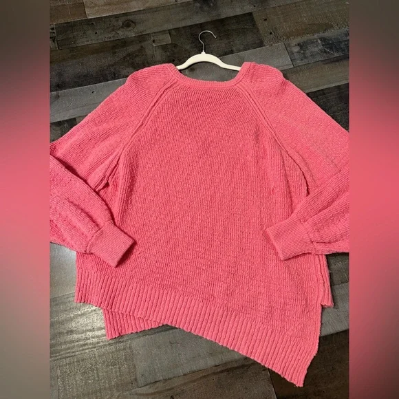 Free People Pink V Neck Sweater Medium Oversized Knit Hi Low Hem Cozy Boho - Picture 5 of 6
